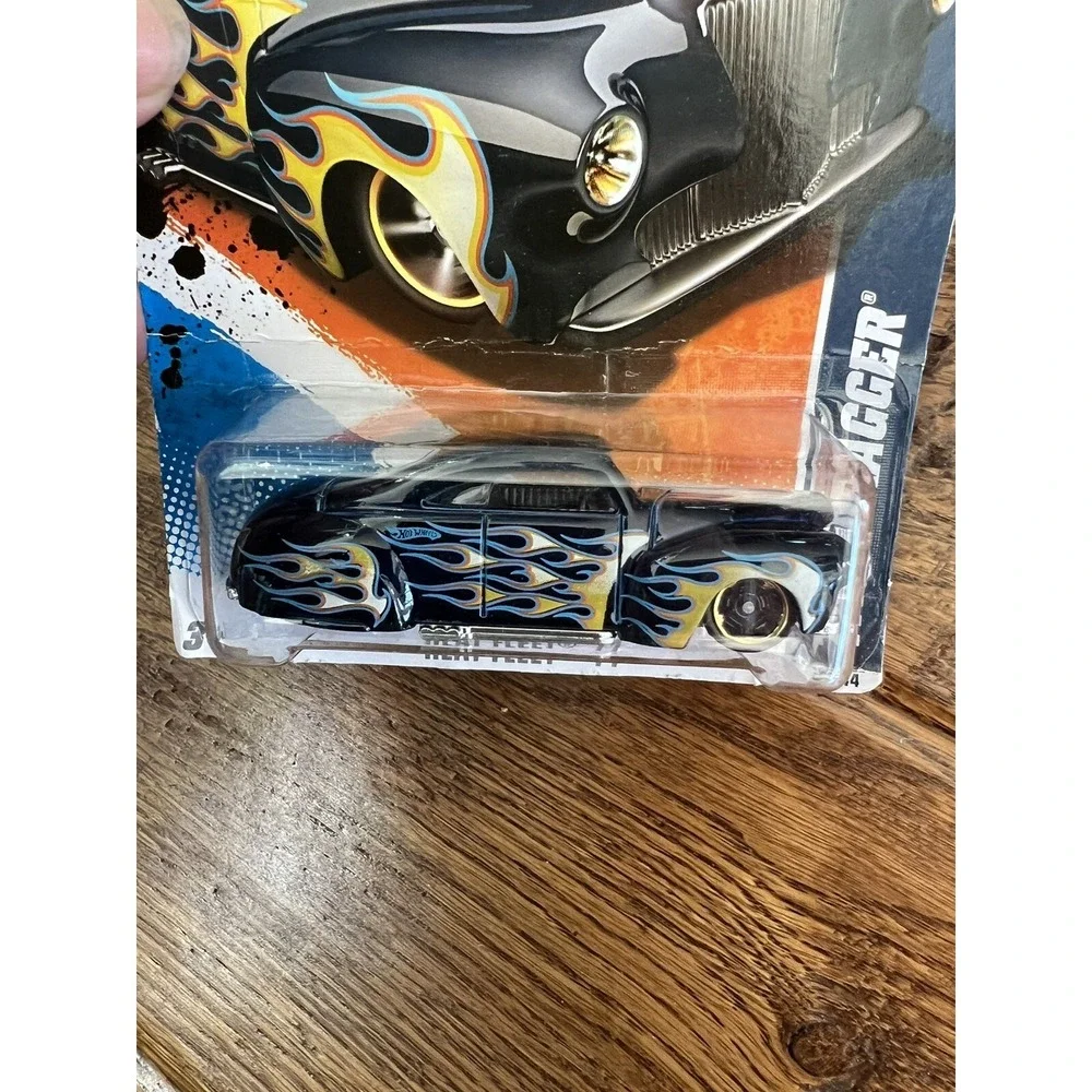 Hot Wheels 2011 #98‎ Heat Fleet #8/10 Tail Dragger Blue